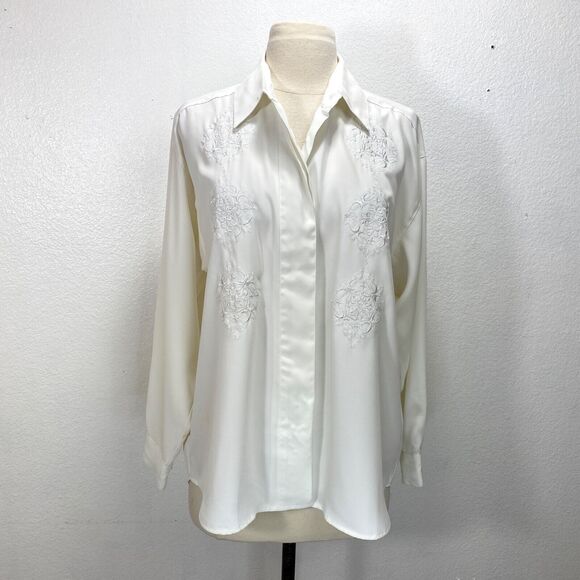 Vintage White Slinky Blouse Medium Front Placket Button Embroidery Career Formal - Picture 5 of 10